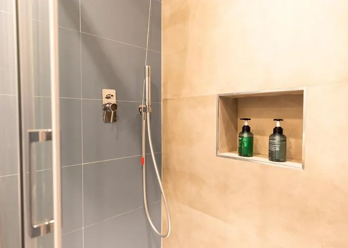 Antares And Maison d'hôtes